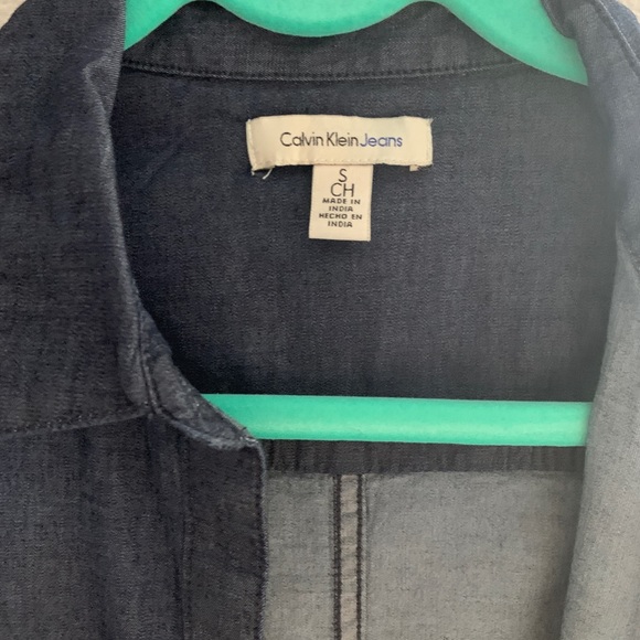 Jean button down - Picture 2 of 3